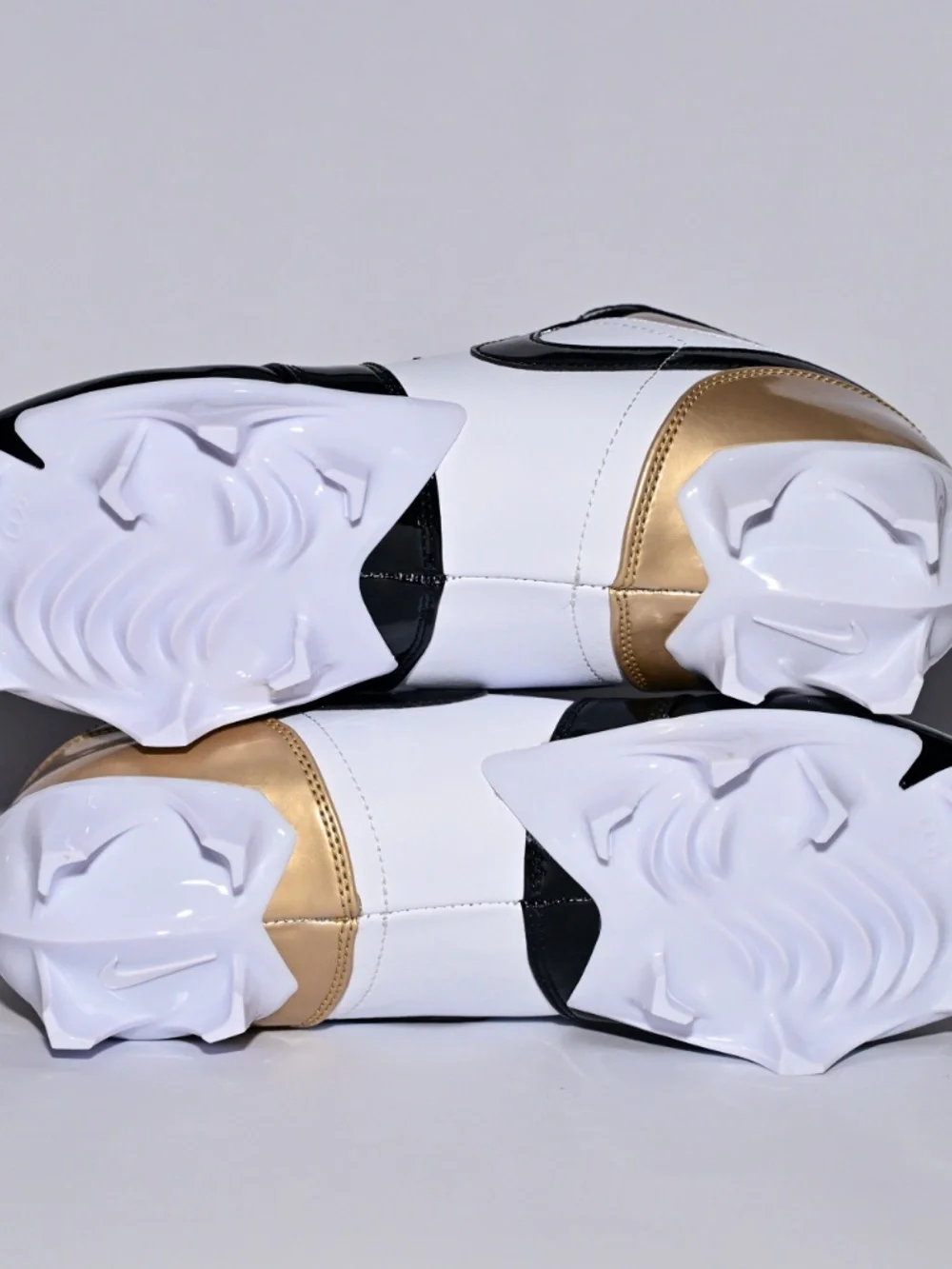 Men's Jordan 1 Low TD Football Cleat Black White Gold Size 9.5 New/Unworn